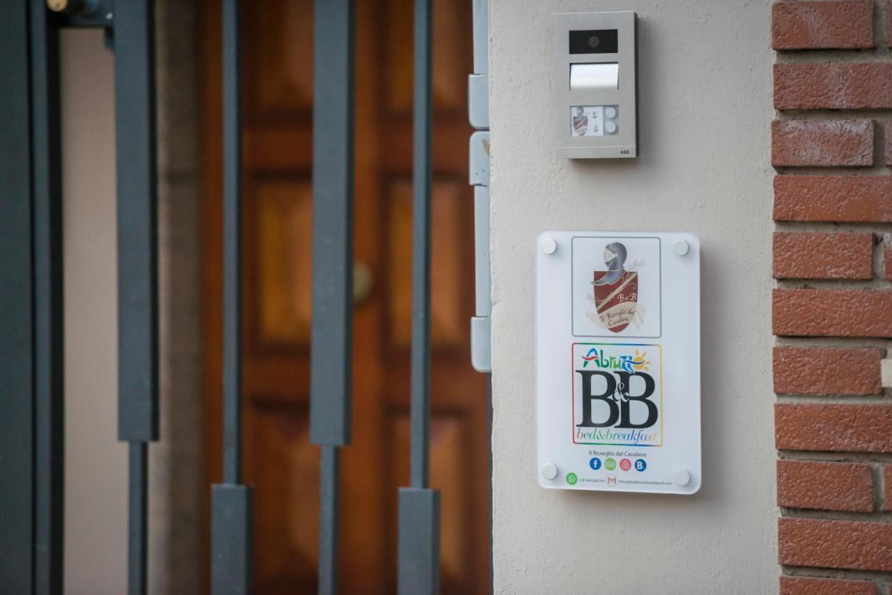 B&B Il Risveglio Del Cavaliere Gioia dei Marsi Kültér fotó